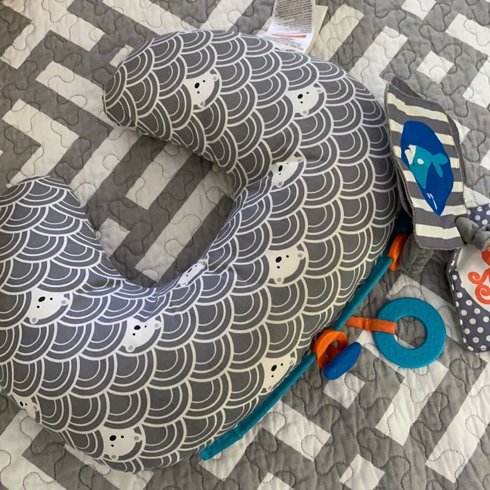 Boppy pillow. Like new, never used.